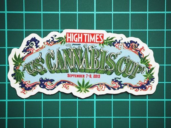 HIGH TIMES ハイタイムズ カンナビスカップ ステッカー USS | 通販ヘッドショップのバズモンタージュ